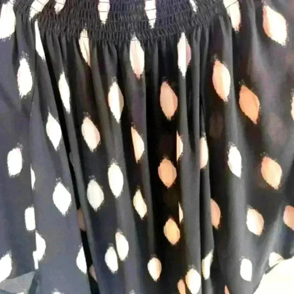 Investments semi sheer black print blouse. Billowy sleeves. - Picture 8 of 9